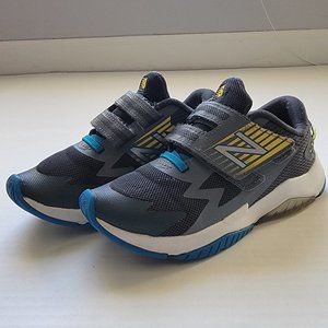 New Balance Kid's Shoes/sneakers. Size 13.5 Little Kid.